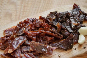 Вяленое мясо. Кому дарить? Или лучше съесть самому?