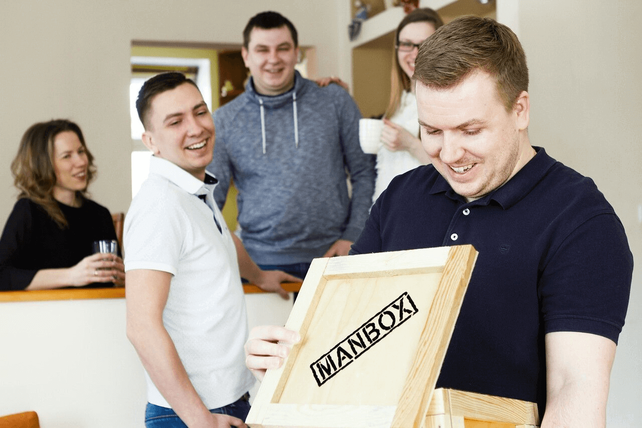 Распаковка подарка Manbox